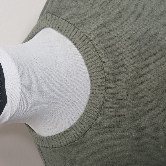 Rumi + Ryder green sweater shirt size 12-14 (small) - Picture 4 of 15